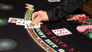 blackjack hit là gì