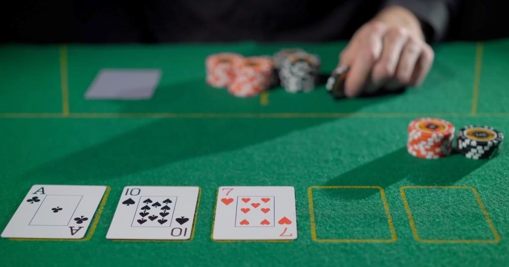 community cards là gì