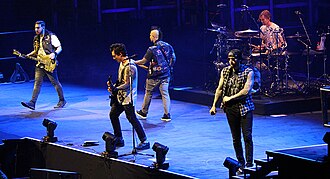sevenfold là gì - Image 5